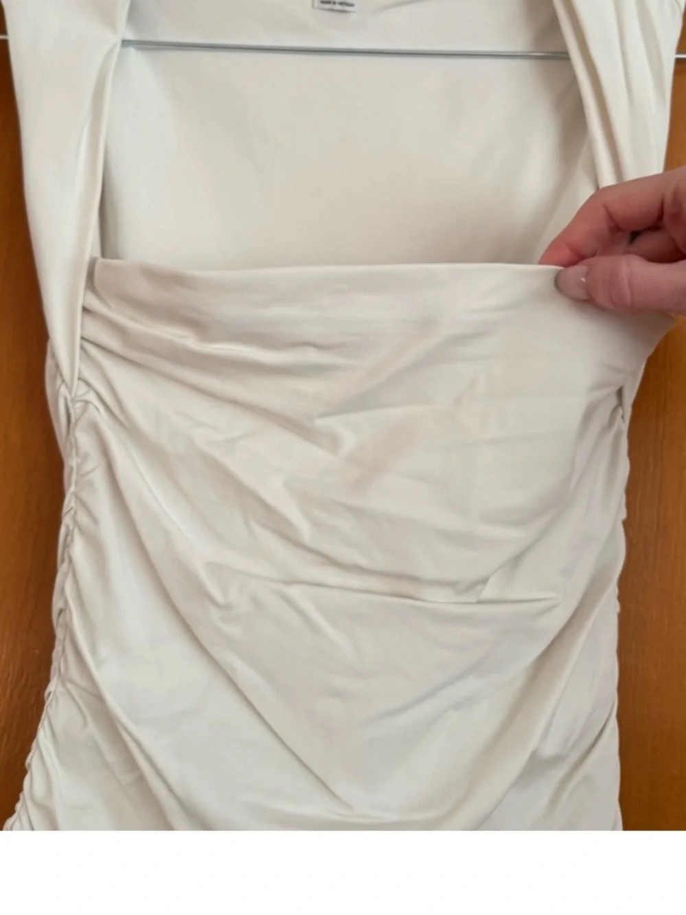 Aritzia Contour Flourish White Tank Top, new without tags - Picture 3 of 8